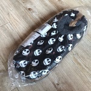 NWT Fuzzy Babba Slipper Socks The Nightmare Before Christmas, Size M/L